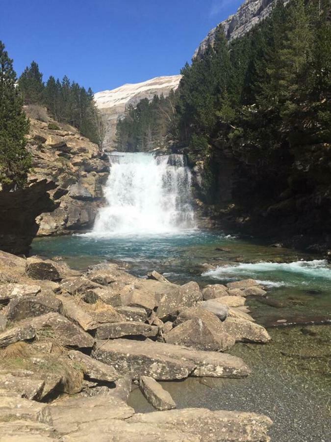 Leyendas Del Pirineo Fiscal Luaran gambar